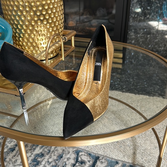 Zara - Picture 2 of 5